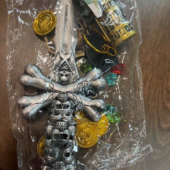 Zucos Pirate Halloween Costume Girls Size 7-9 Dress Up Cosplay Dagger, Hat NEW - Picture 11 of 11